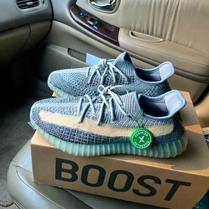 Yeezy 350 Ash Blue